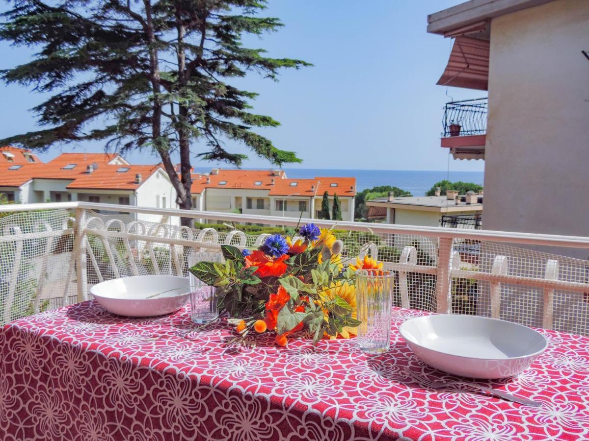 H11 Terrazzo Al Mare - Riva Ligure - Spiagge Apartamento Exterior foto